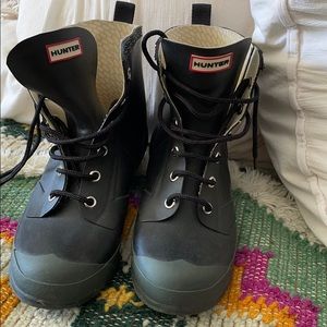 Hunter boots! 🌹🌹